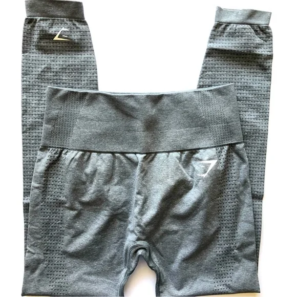 Gymshark M/L Vital Seamless 2.0 Leggings & Essential Racerback Sports Bra Set - Picture 3 of 10